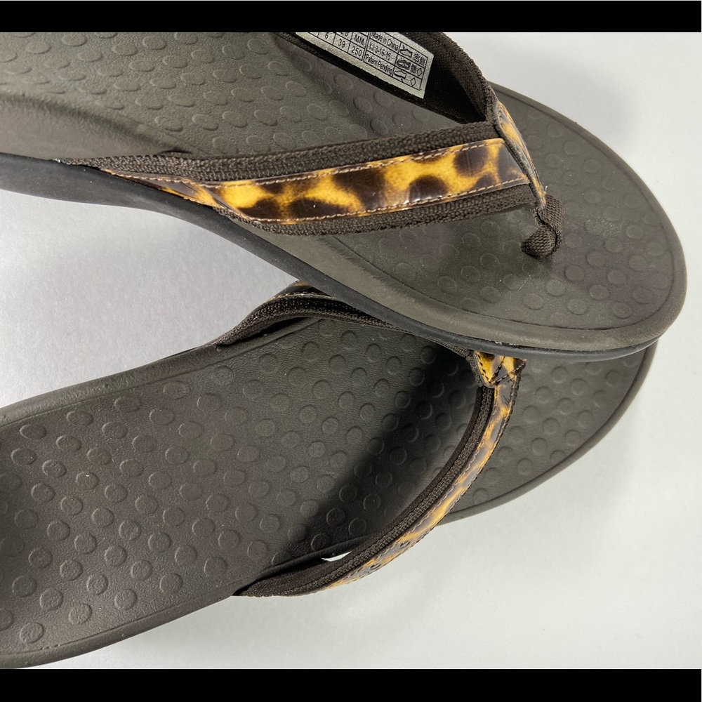 Vionic Tide II flip flops - Picture 7 of 10